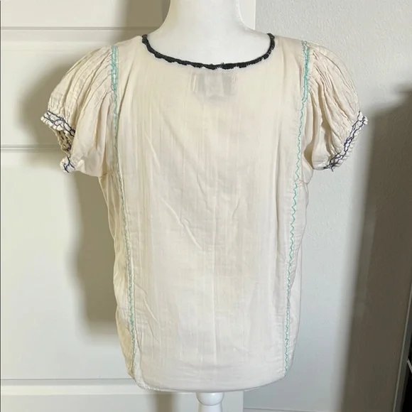 EUC Anthropologie Embroidered Off White Boho Top Small - Picture 6 of 8